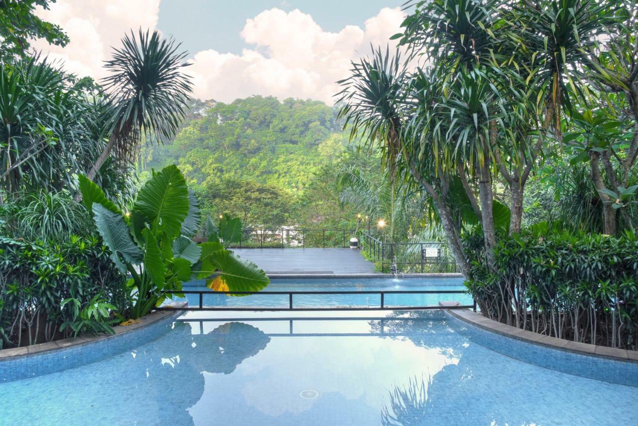 Oak Tree Emerald Hotel & Coventions Semarang Kültér fotó